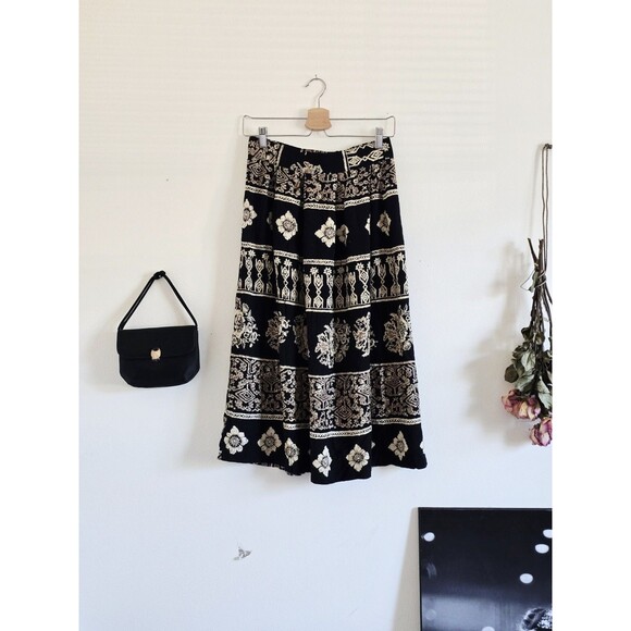 Unbranded Dresses & Skirts - Vintage 90s Black Floral Skirt Woman's M Rayon High Waist Pleated Goth Boho